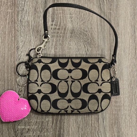 Coach Signature wristlet - Picture 1 of 8